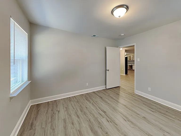 2138 Onetta Dr — Photo 12