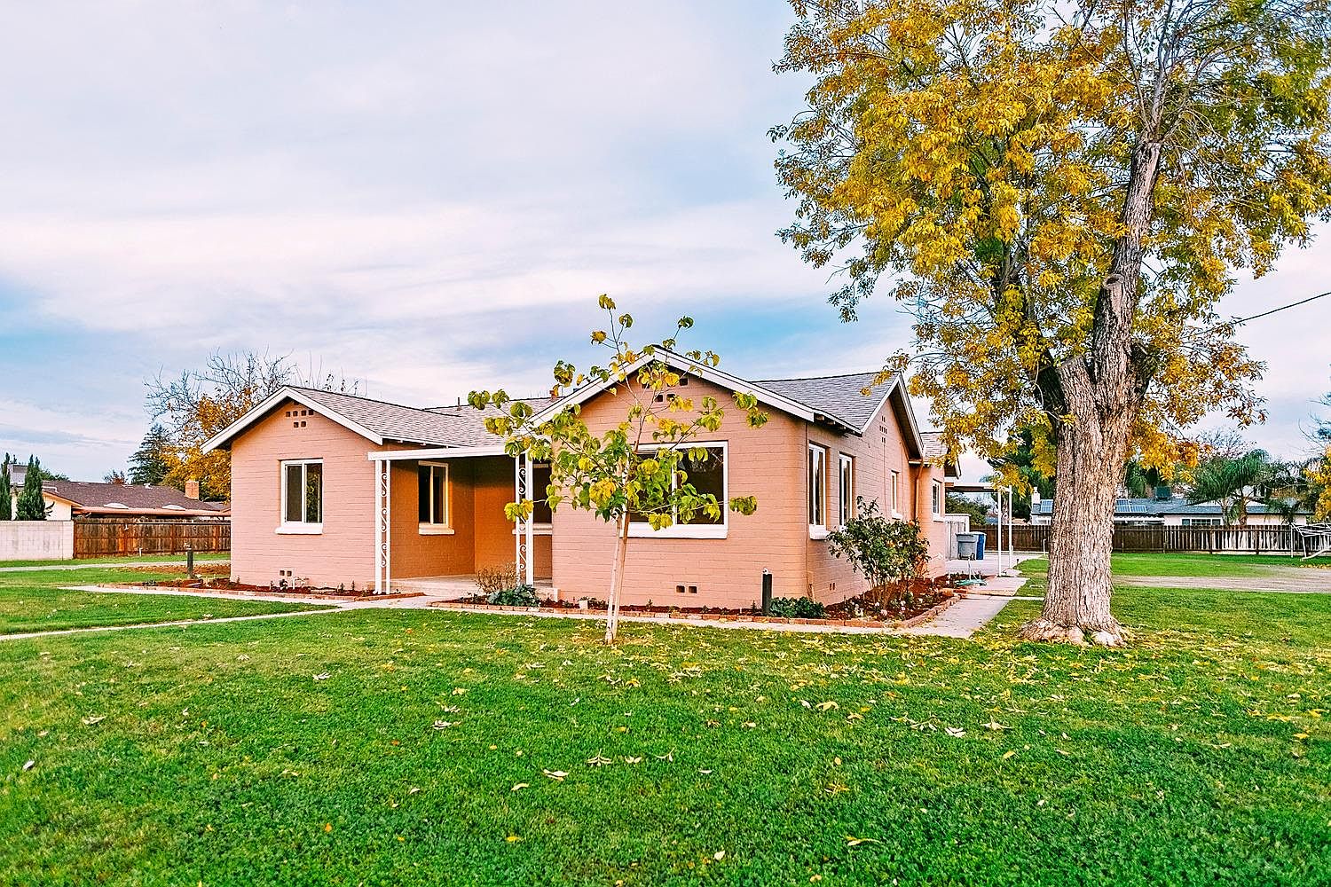 1385 Sunnyside Ave, Clovis, CA 93611 Zillow