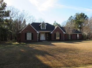 12420 Schamberville Ln, Collinsville, MS 39325