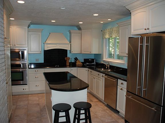 4th image of 4306 Arbor Dr