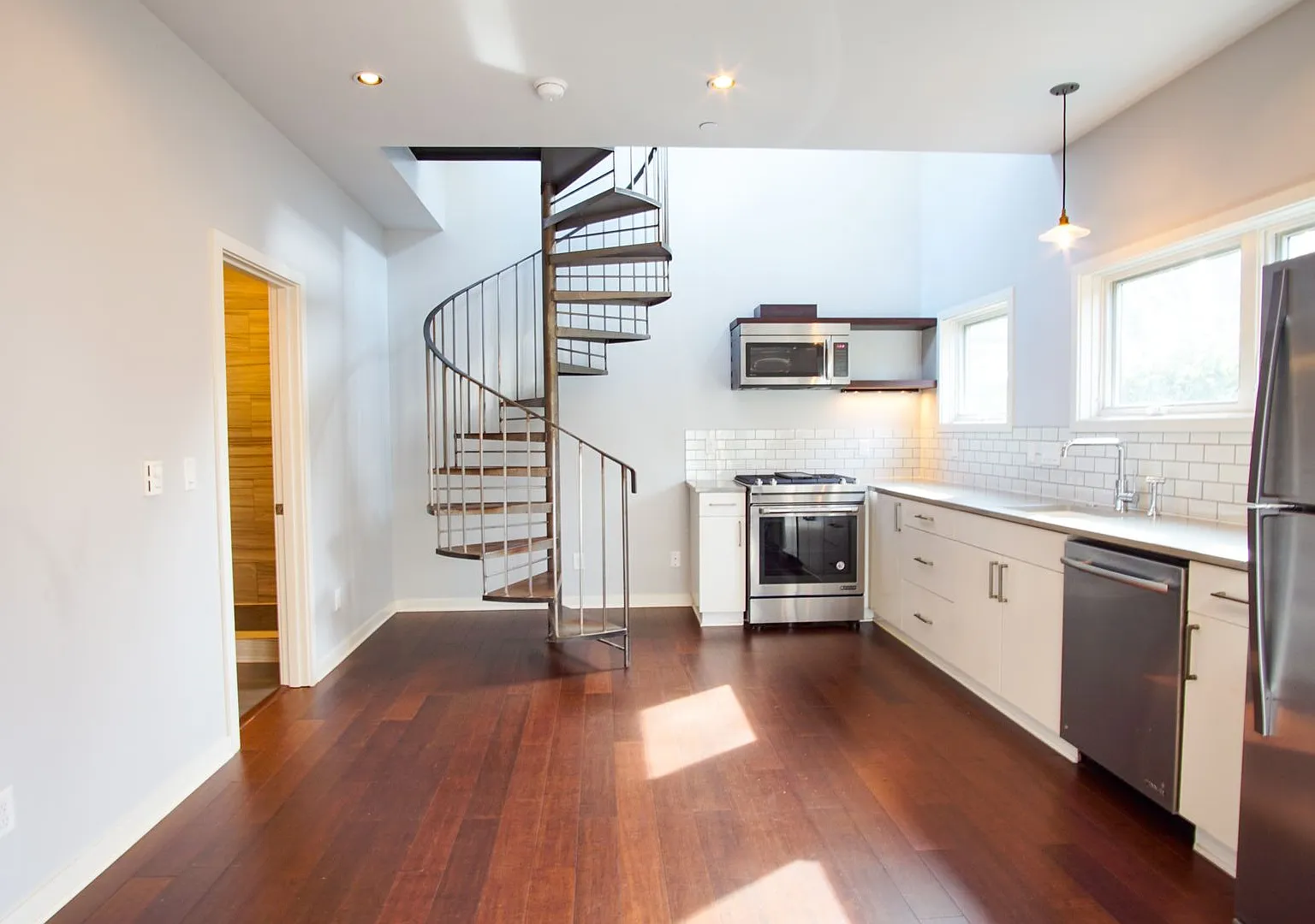 Rare Availability! Modern NW Loft-Style 1-Bed: H/W Flrs+ W/D! — Photo 1