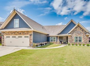 24 S Onyx Ct, Pike Road, AL 36064