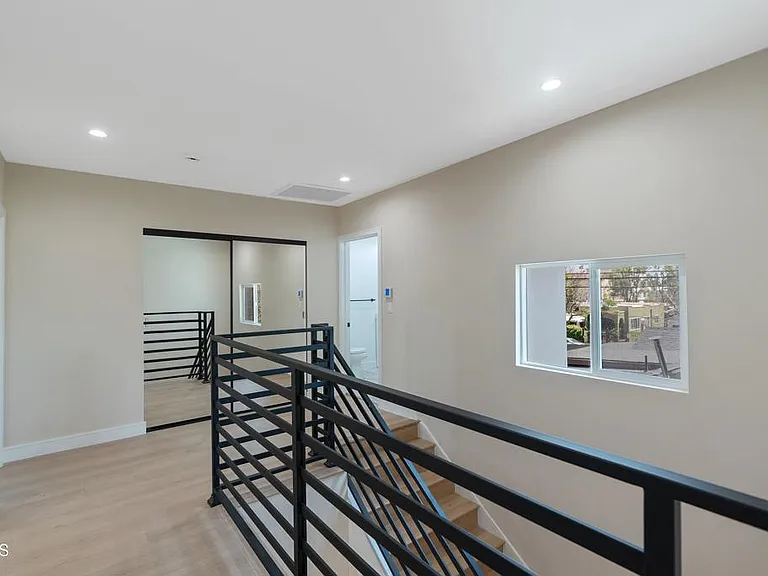 1206 Tamarind Ave — Photo 20
