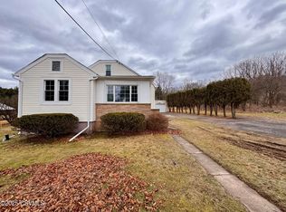 162 S Old Turnpike Rd, Drums, PA 18222