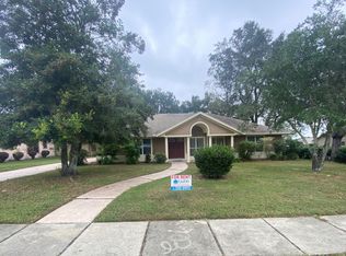 313 Highland Trl, Lady Lake, FL 32159