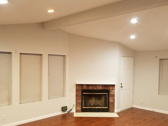 4th image of 29015 Eveningside Dr