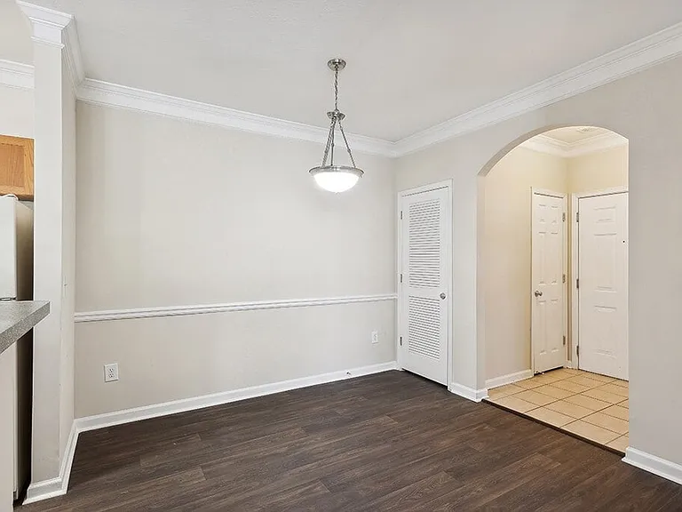 Lakeside Vista Apartments — Photo 5