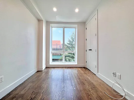 Rented by Doorway NYC, LLC | media 18