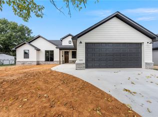 1001 N Main, West, TX 76691