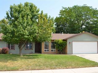850 Bonnie Brae Dr, Nampa, ID 83651