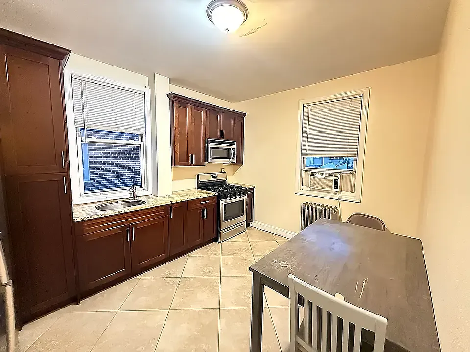 82-71 165th St #3