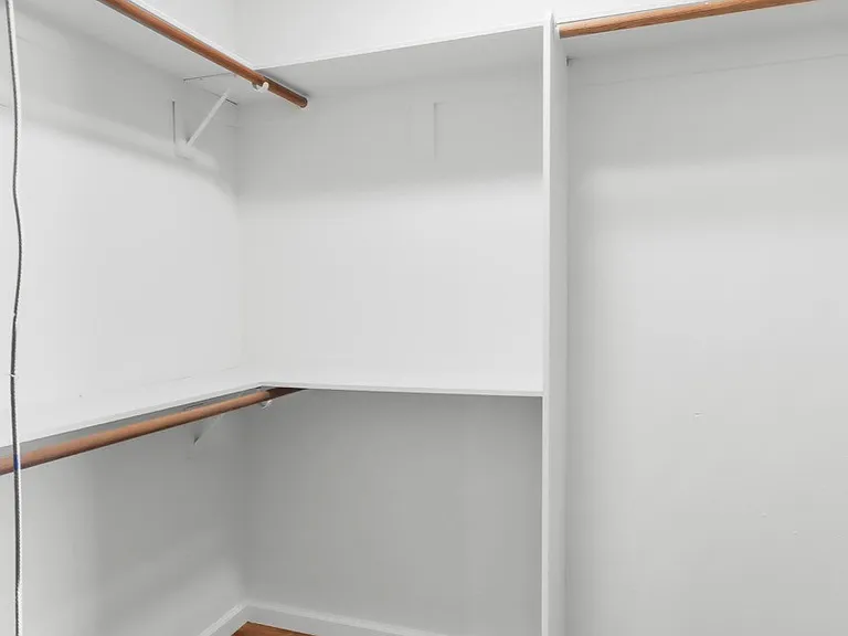 1828 Purdue Ave #203 — Photo 34