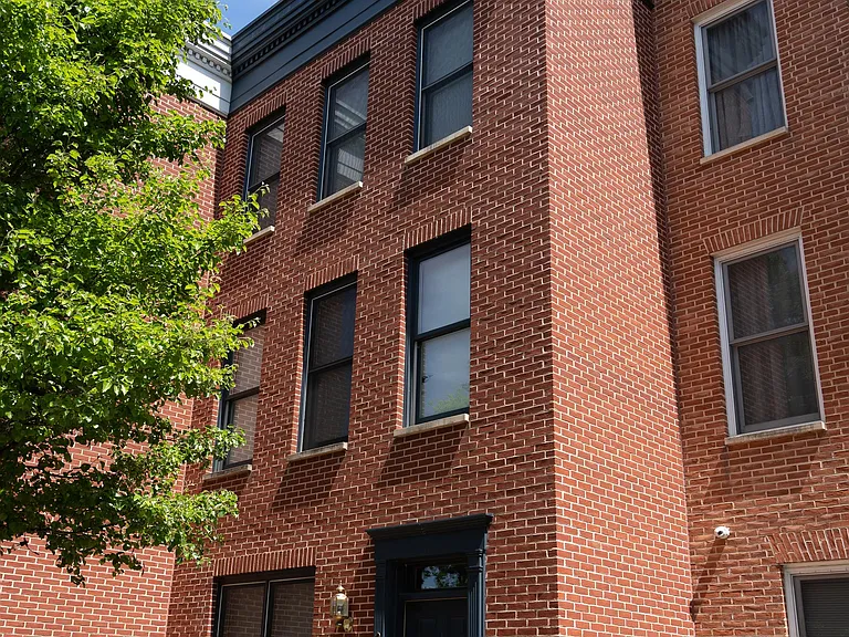 219 S Fremont Ave — Photo 14