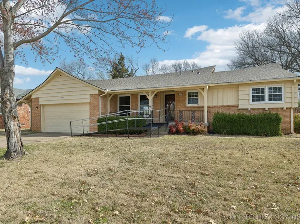 5847 S Pittsburg Ave, Tulsa, OK 74135