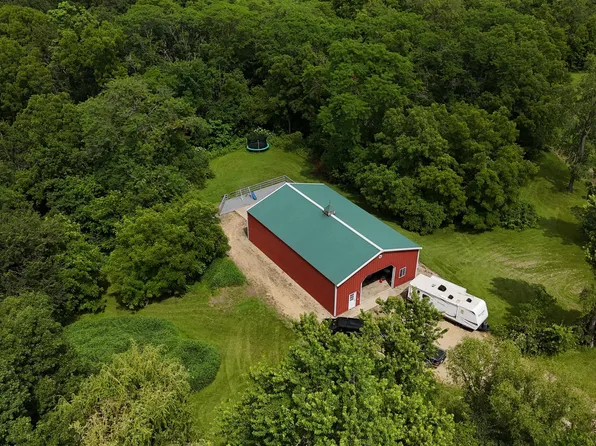 283 N Pilot Knob Rd, Galena, IL 61036
