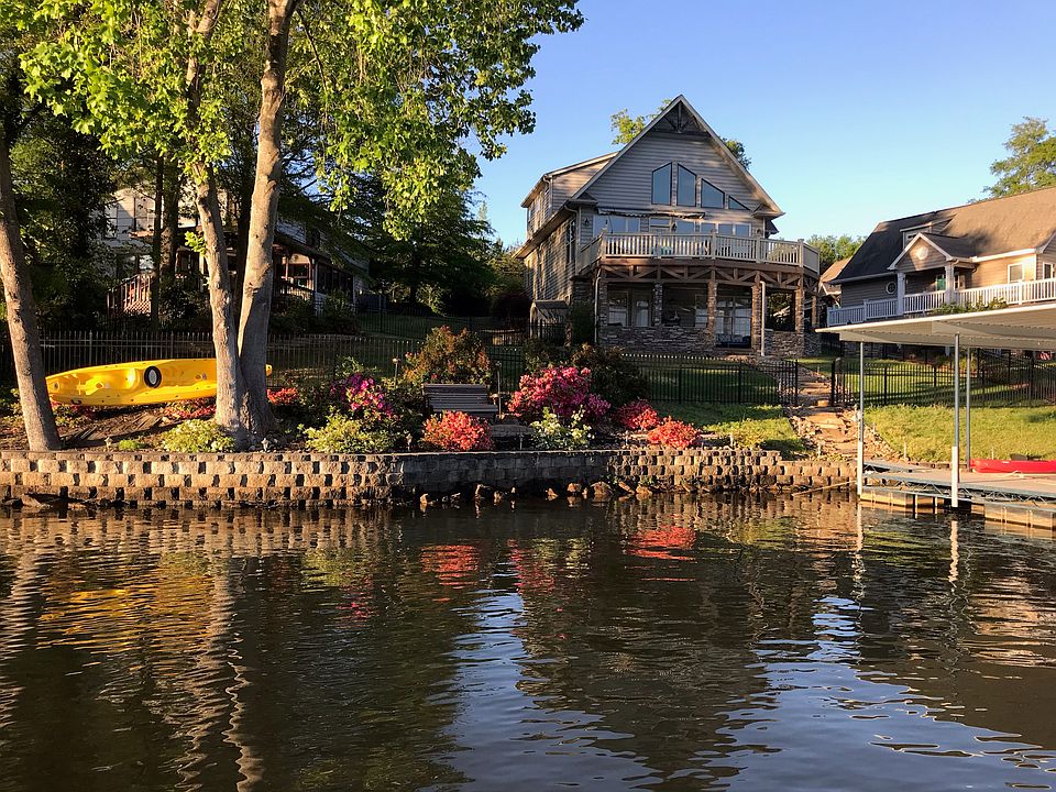 Backyard tranquility  