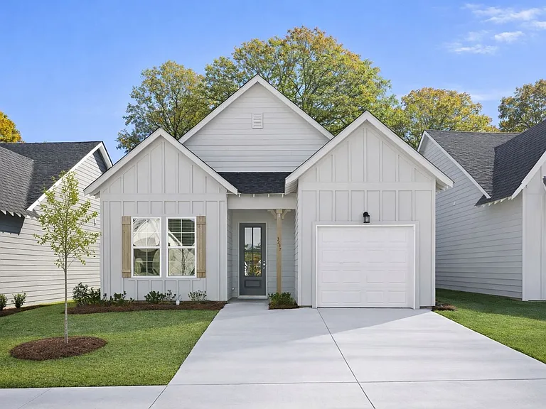 Brand-new homes for rent in Opelika, AL featuring modern farmhouse style and attached garages