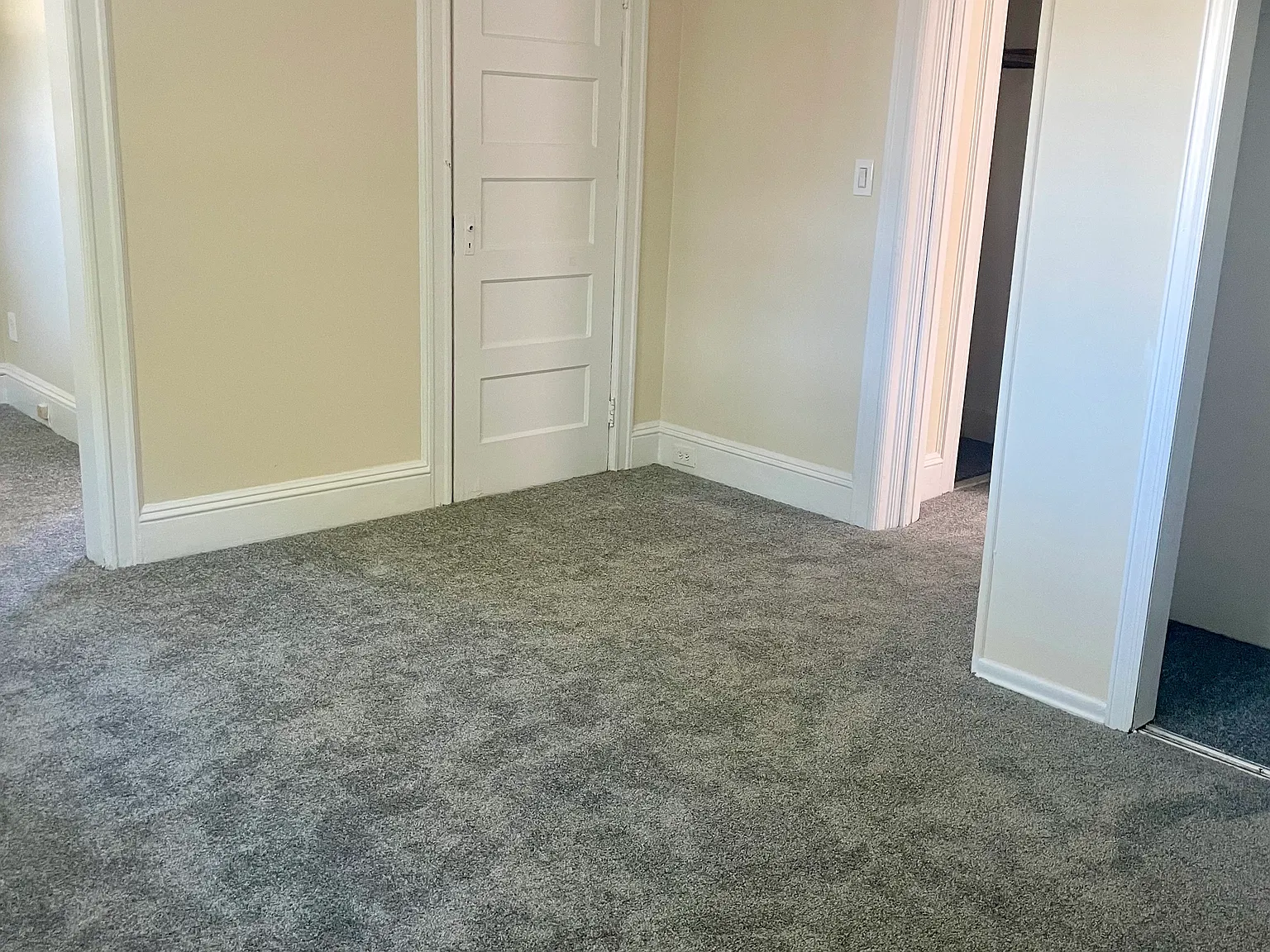2 bed, 820 sqft, $2,800 — Photo 1