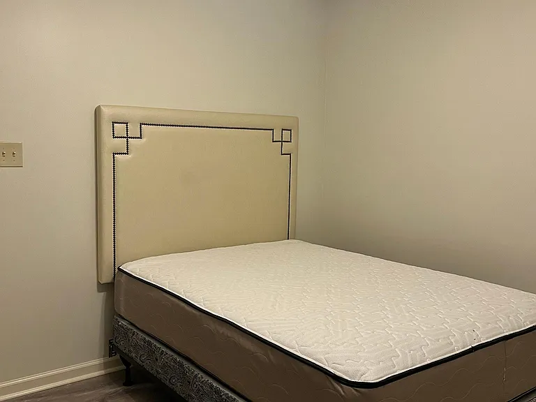 Room C - Bed