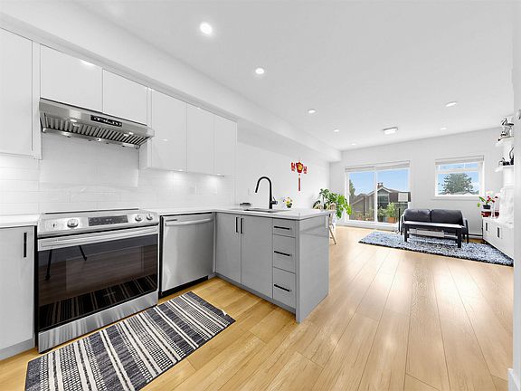 3rd image of 6288 Beresford St #15