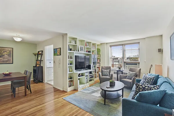 Sold by Compass | media 5