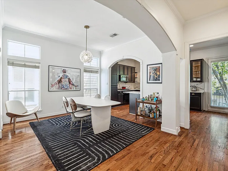4013 Blossom St — Photo 4