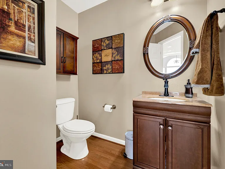 533 Rubens Cir — Photo 23