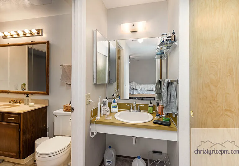 2107 SE 21st Ct — Photo 15
