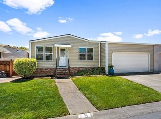 5 Falcon Crest Cir, Napa, CA 94558