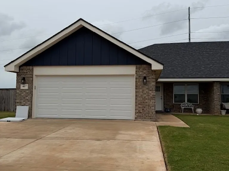 405 Kristie Path — Photo 1