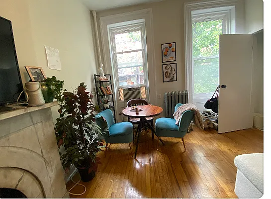 Rented by Bien Realty Ltd | media 10