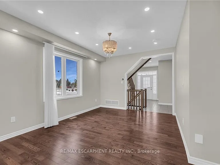 75 Forest Ridge Ave — Photo 20