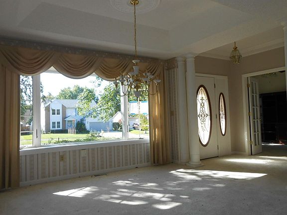 3rd image of 4913 Wicklow Dr