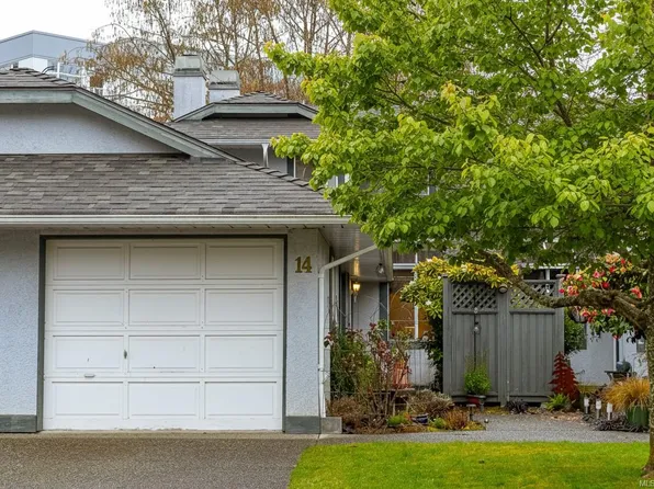 5110 Cordova Bay Rd #14, Saanich, BC V8Y 2K5