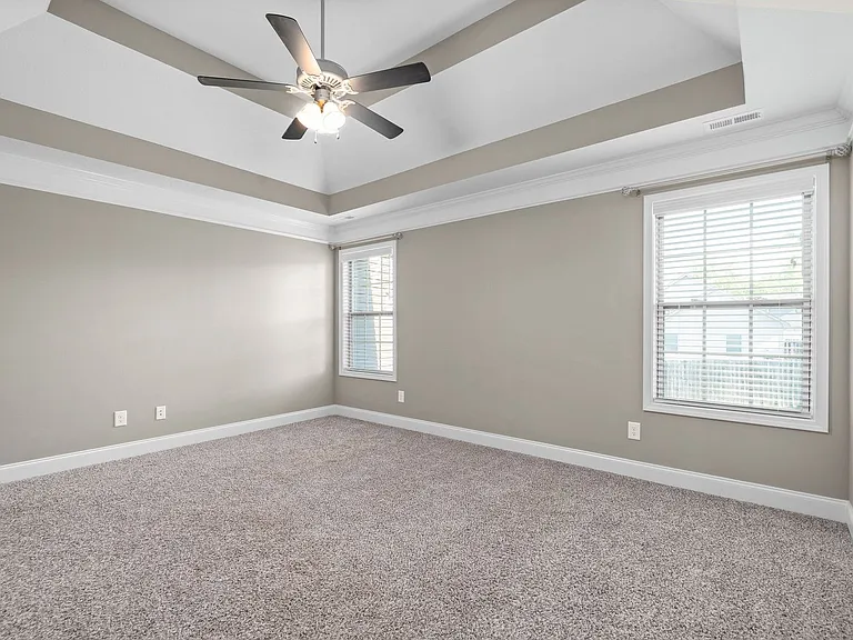 515 Sourwood Dr — Photo 14