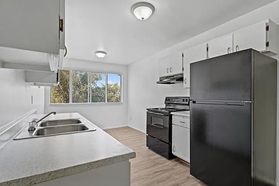 5th image of 8510 S State St APT 26