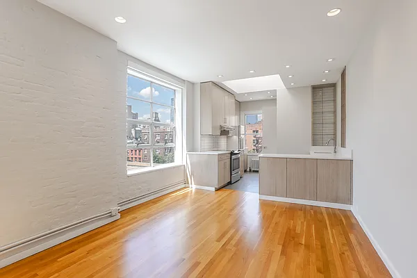 Rented by Bond New York | media 14