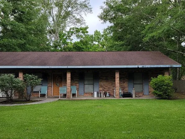 1403 Camillia Cv, Picayune, MS 39466