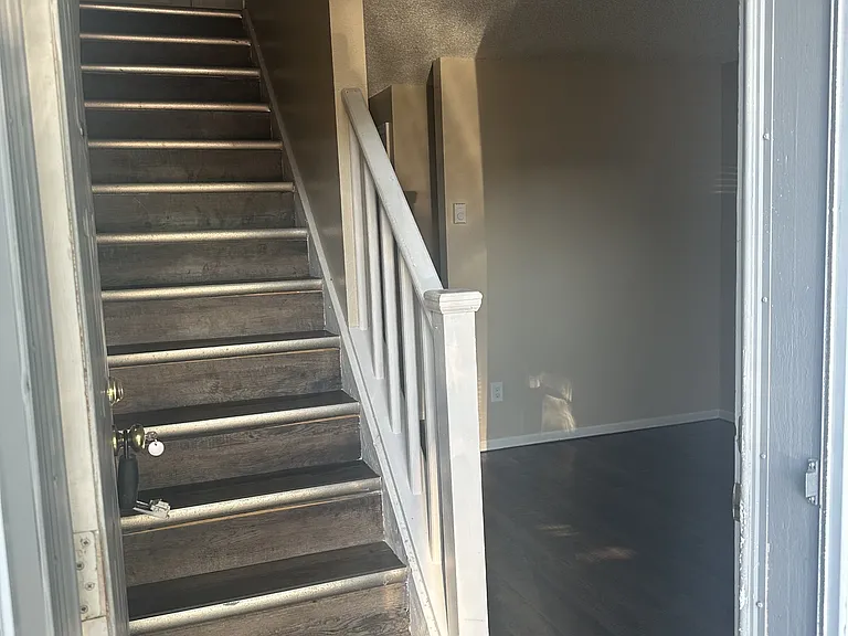 4885 Basswood Dr — Photo 2
