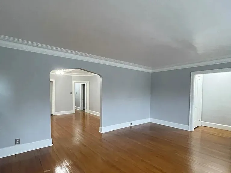 2286 Calvert St — Photo 6