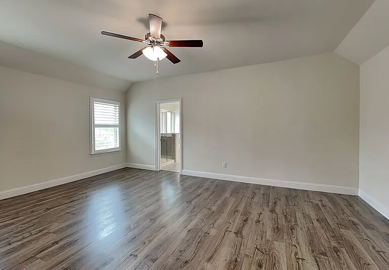 17534 Sequoia Dr — Photo 9
