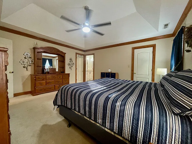 413 Southern Oak Dr — Photo 31