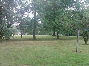 2nd image of 869 Mercer Grove City Rd