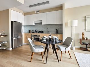 10 Halletts Poin APT 1201, Astoria, NY 11102