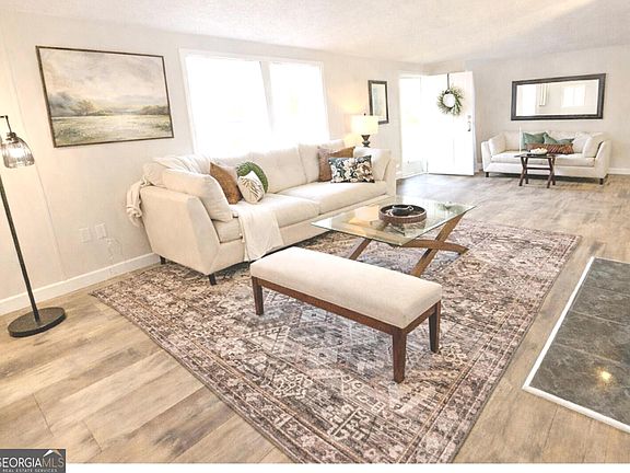 4th image of 210 Flint River Estates Rd