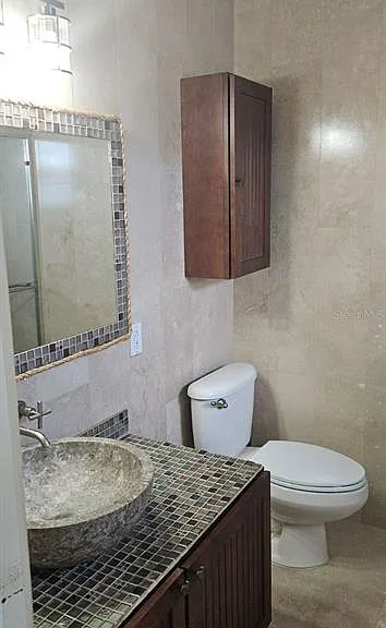 8822 Bay Pointe Dr #203 — Photo 7