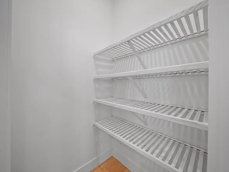 109 Collin Pl #4 — Photo 7