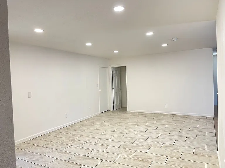 2698 San Anselmo Ave — Photo 14