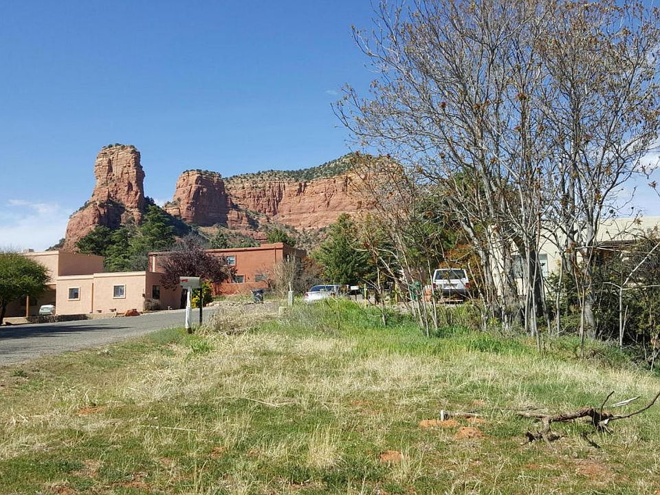 1st image of 165 Sugar Loaf Dr