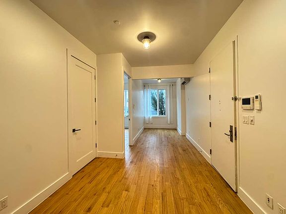 3rd image of 1627 Pacific St #1F